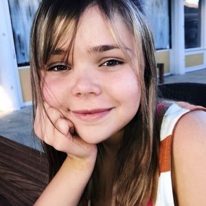 Meet your Posher, Maddie